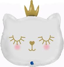 Котенок с короной белый